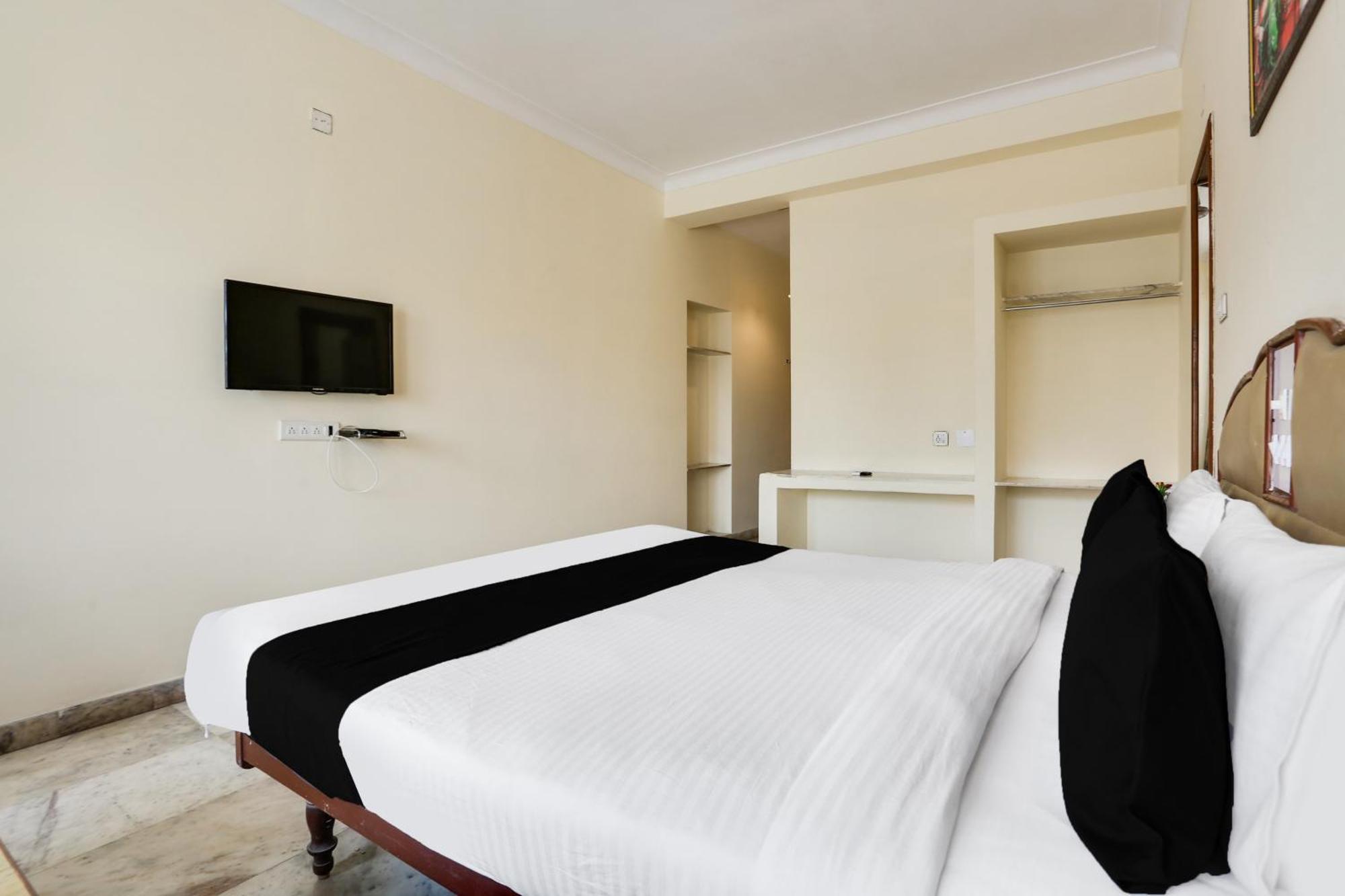 Hotel Super Townhouse Pichola Formerly Vinayak Udaipur
