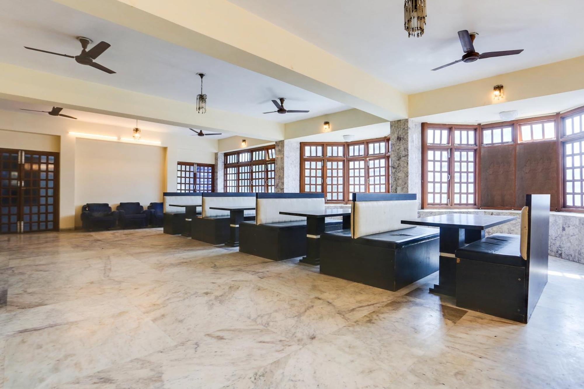 Hotel Super Townhouse Pichola Formerly Vinayak