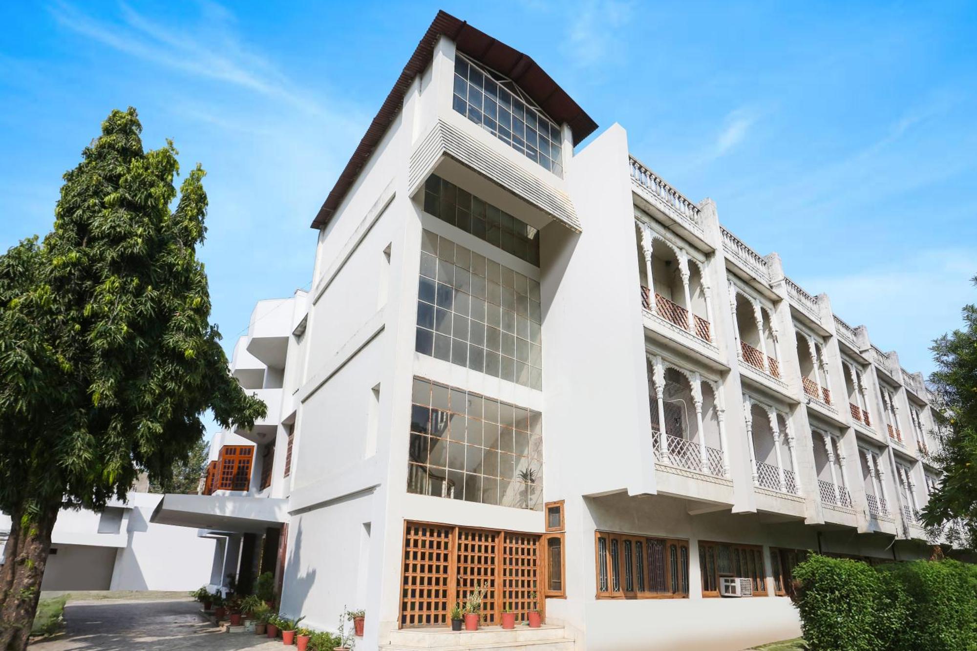 Super Townhouse Pichola Formerly Vinayak Hotel