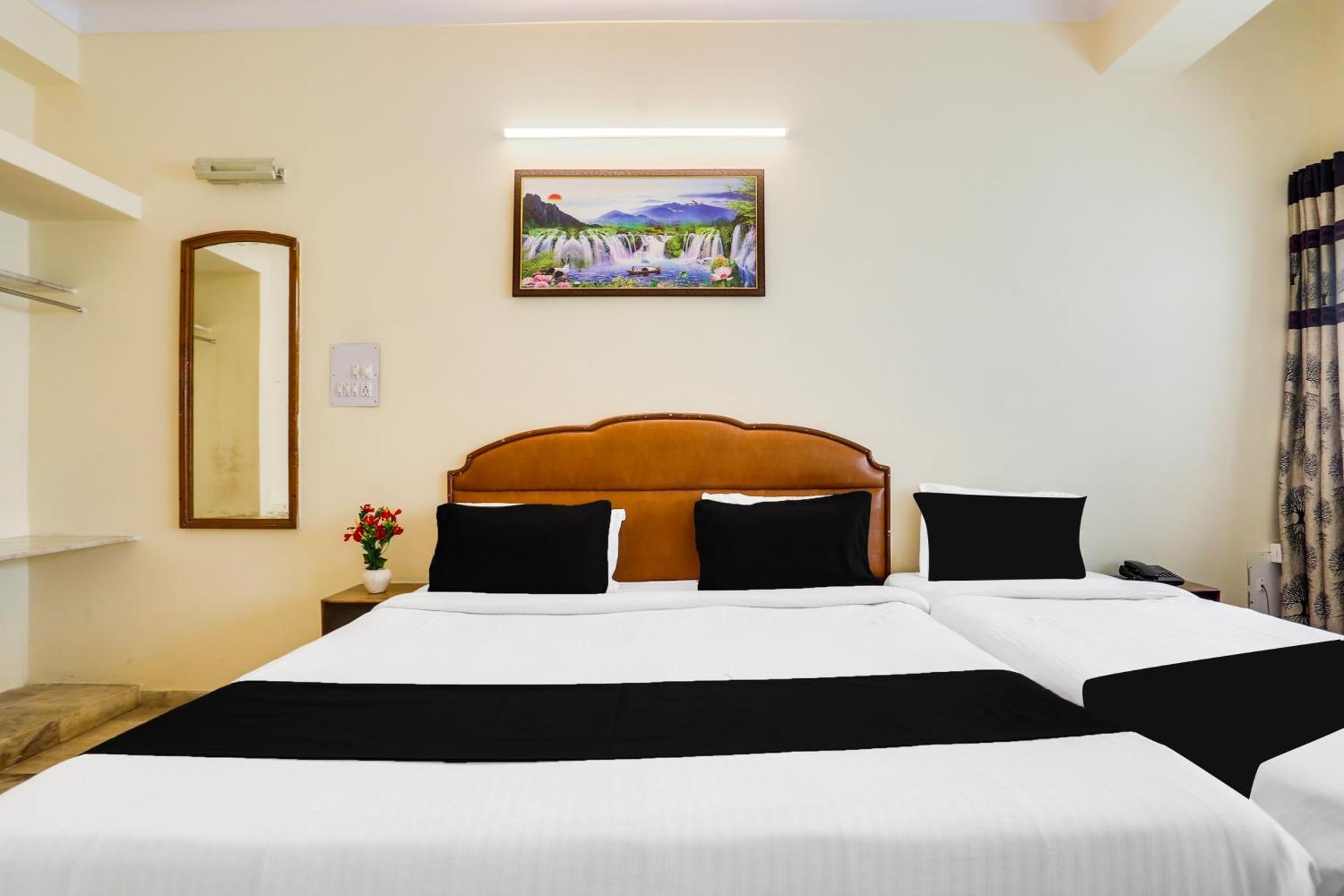 Super Townhouse Pichola Formerly Vinayak Udaipur
